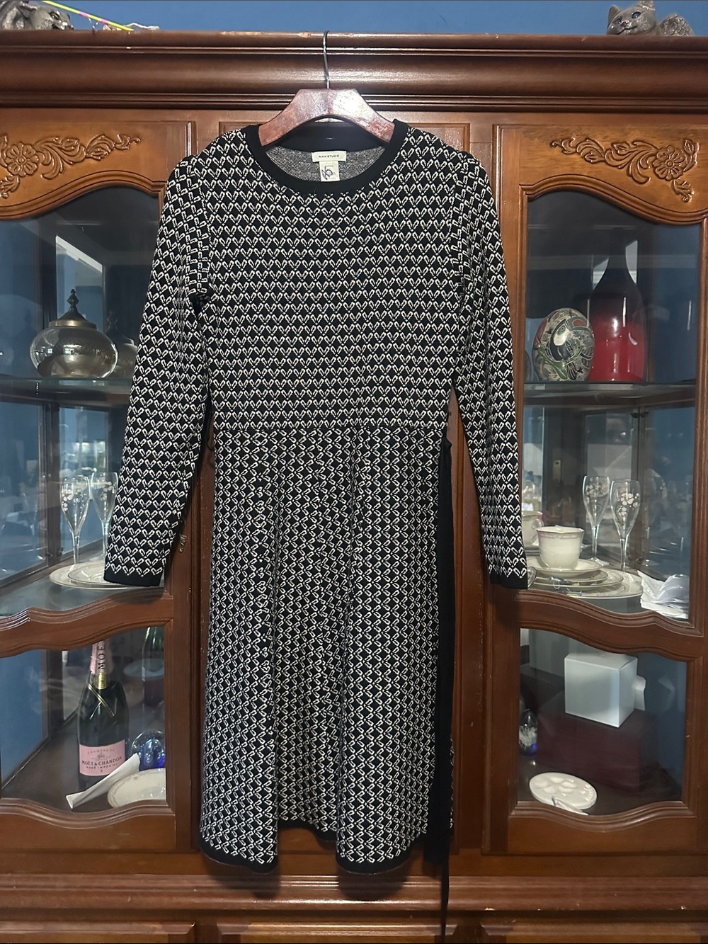 Black and White Knit Fit-and-Flare Dress with Tie Waist - Picture 2 of 4